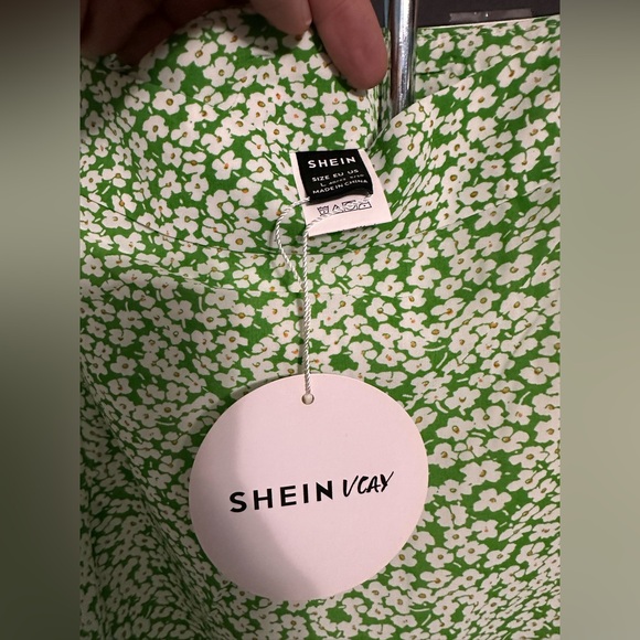 NWT SHEIN Women’s Green Floral Print Skirt - Picture 2 of 4